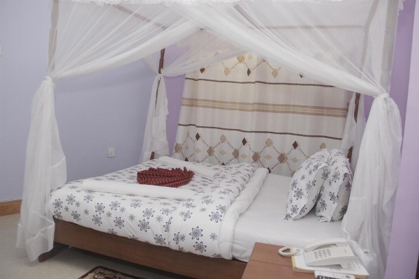 Arusha Giraffe Lodge image 1